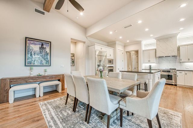 11132 N El Encanto Lane, Fresno, CA 93730