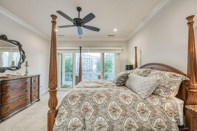 11132 N El Encanto Lane, Fresno, CA 93730