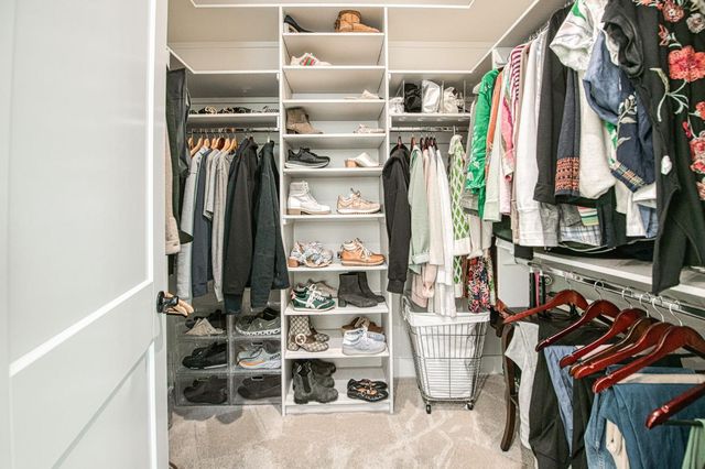 11132 N El Encanto Lane, Fresno, CA 93730