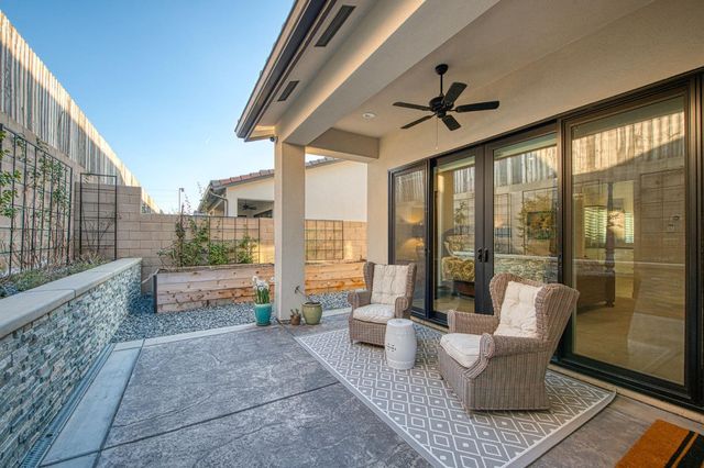 11132 N El Encanto Lane, Fresno, CA 93730