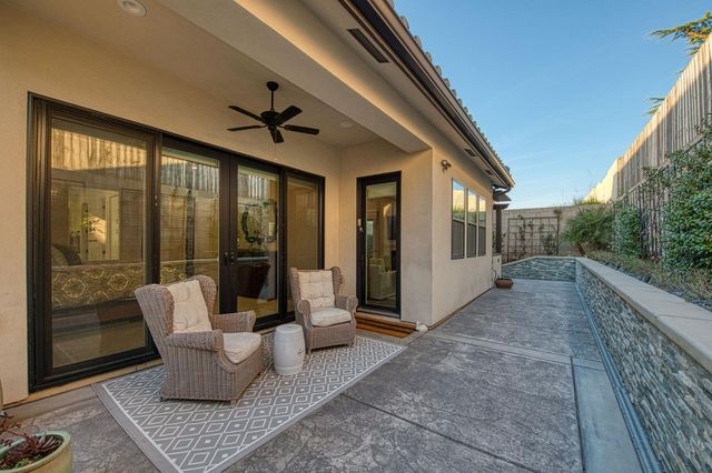 11132 N El Encanto Lane, Fresno, CA 93730