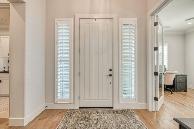 11132 N El Encanto Lane, Fresno, CA 93730