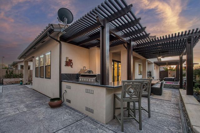 11132 N El Encanto Lane, Fresno, CA 93730