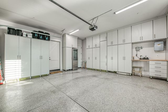 11132 N El Encanto Lane, Fresno, CA 93730