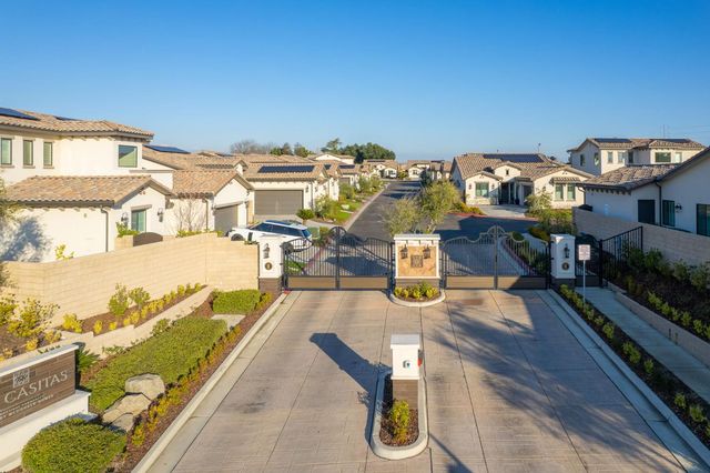 11132 N El Encanto Lane, Fresno, CA 93730