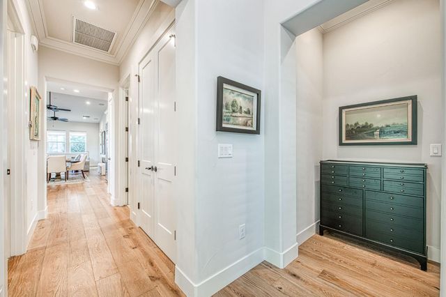 11132 N El Encanto Lane, Fresno, CA 93730