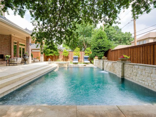 6442 Lakehurst Avenue, Dallas, TX 75230