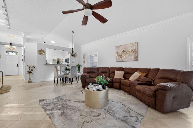 8063 Via Hacienda, Riviera Beach, FL 33418