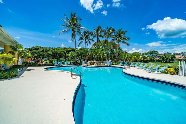 8063 Via Hacienda, Riviera Beach, FL 33418