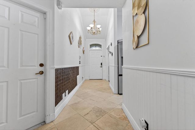 8063 Via Hacienda, Riviera Beach, FL 33418