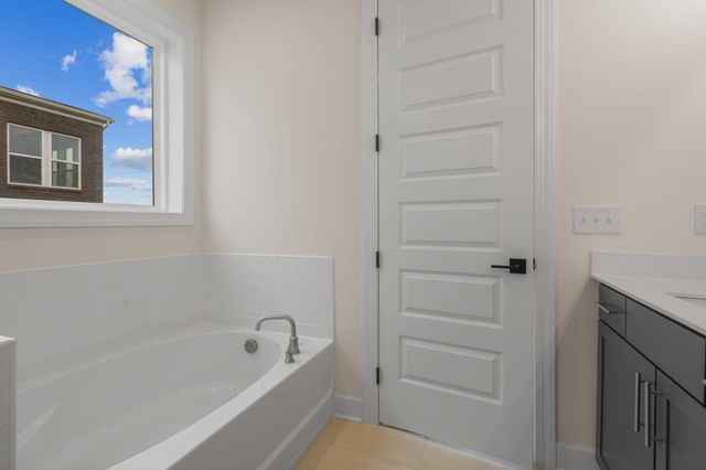 907 Champions Circle, Mount Juliet, TN 37122