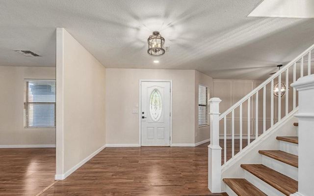 28422 N 32nd Lane, Phoenix, AZ 85083