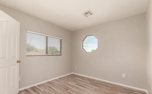 28422 N 32nd Lane, Phoenix, AZ 85083