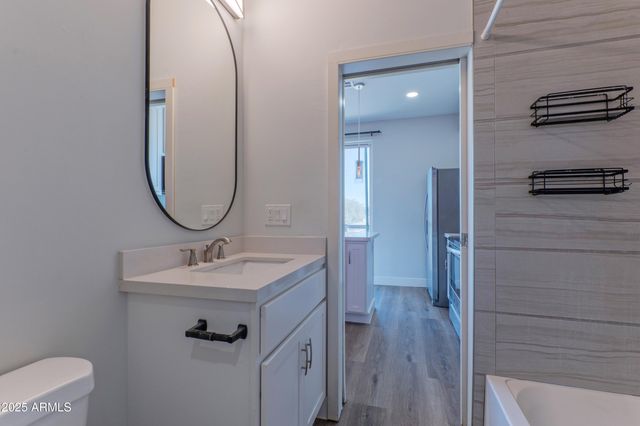 1106 S MONTEZUMA Avenue, Phoenix, AZ 85003