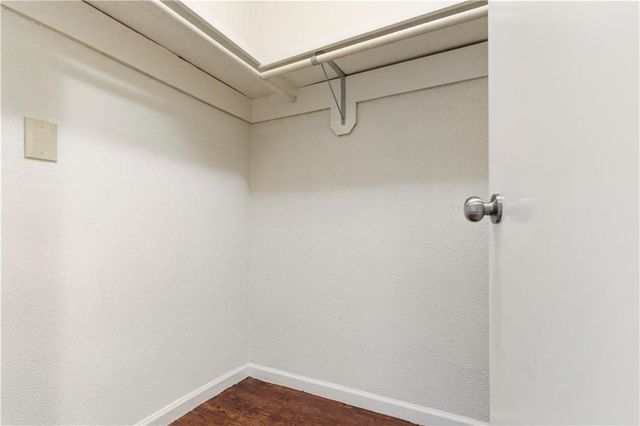 8100 Lowell Avenue, Overland Park, KS 66204