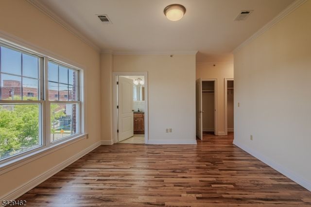 29 Freeman St D-2, Newark City, NJ 07105