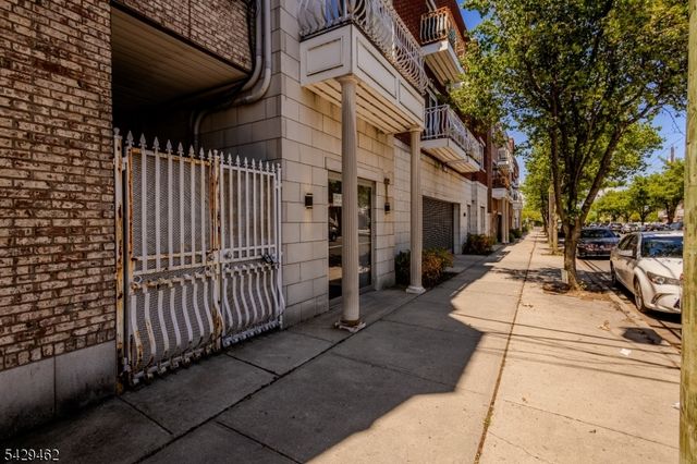 29 Freeman St D-2, Newark City, NJ 07105