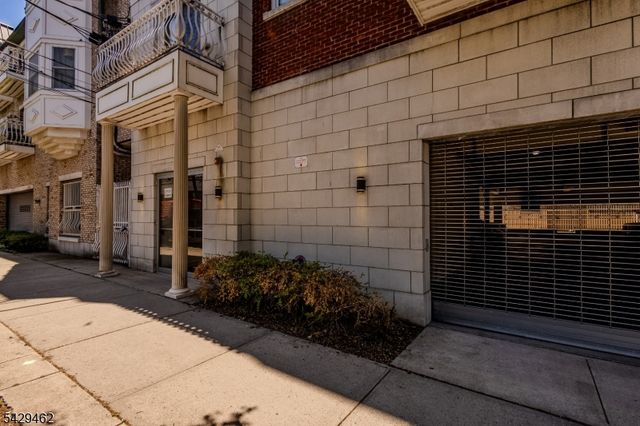 29 Freeman St D-2, Newark City, NJ 07105