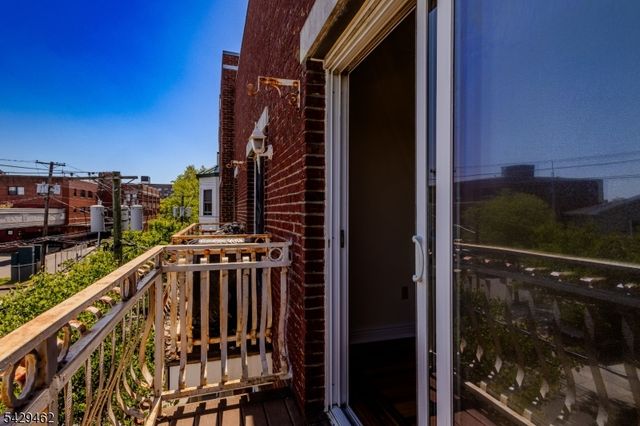 29 Freeman St D-2, Newark City, NJ 07105
