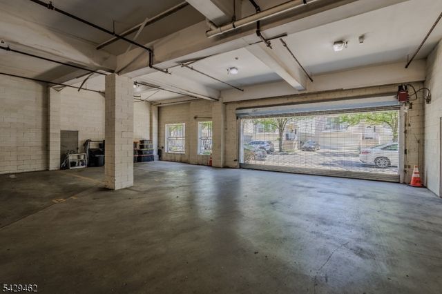 29 Freeman St D-2, Newark City, NJ 07105