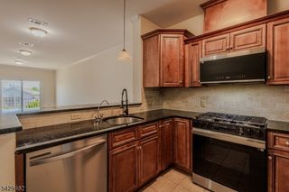 29 Freeman St D-2, Newark City, NJ 07105