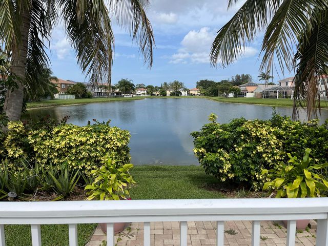 7576 Savannah Lane, Lake Worth, FL 33463
