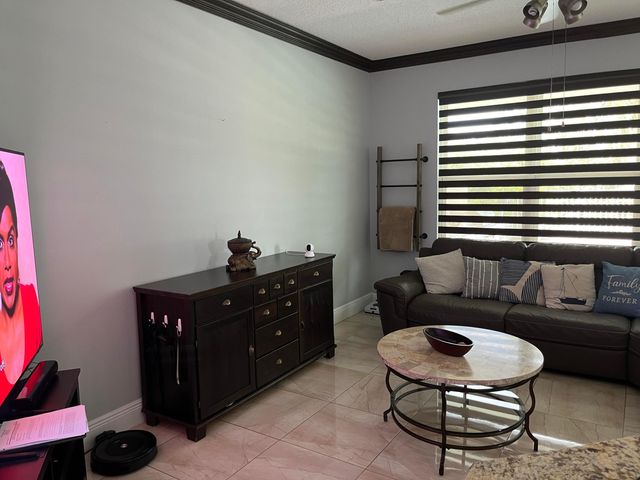 7576 Savannah Lane, Lake Worth, FL 33463