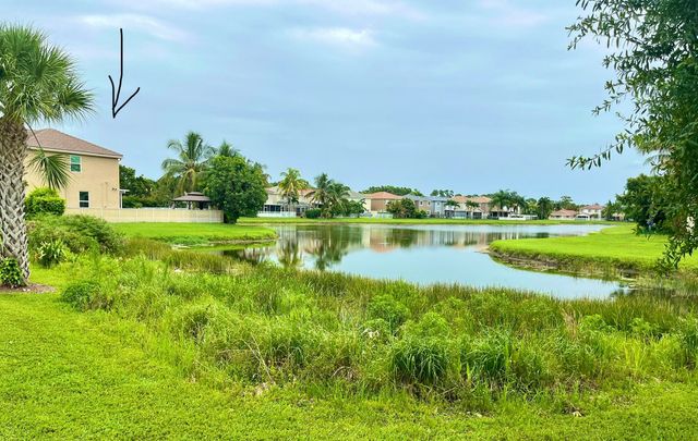 7576 Savannah Lane, Lake Worth, FL 33463