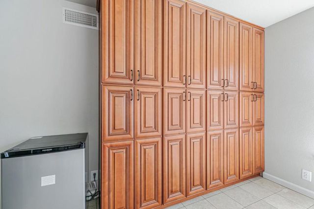1832 Loch Ness Way, San Jose, CA 95121