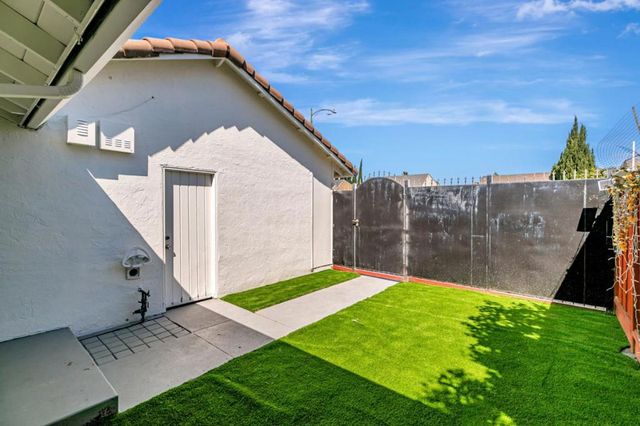 1832 Loch Ness Way, San Jose, CA 95121