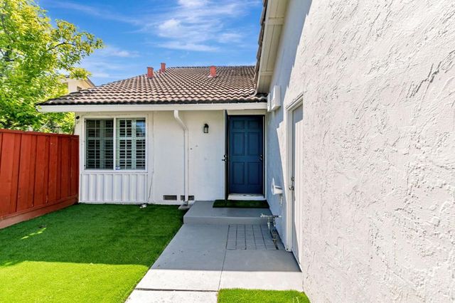1832 Loch Ness Way, San Jose, CA 95121