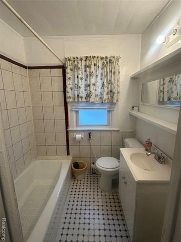 7252 Williamson Street, Dearborn, MI 48126