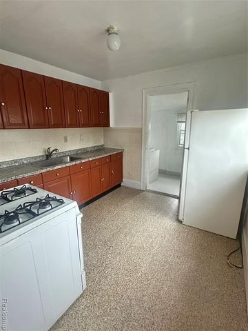 7252 Williamson Street, Dearborn, MI 48126