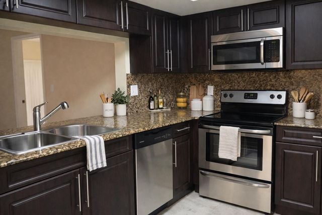 3319 NW 101st Avenue 3319, Coral Springs, FL 33065