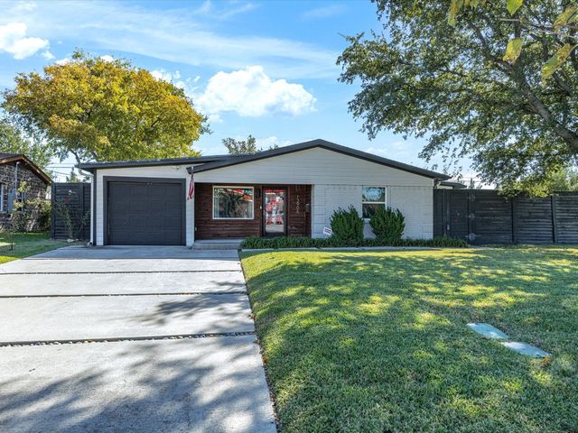 13906 Dennis Lane, Farmers Branch, TX 75234