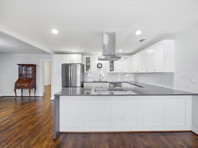 13906 Dennis Lane, Farmers Branch, TX 75234