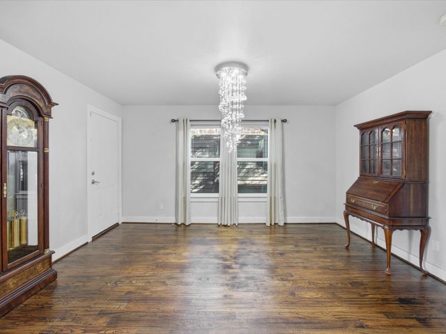 13906 Dennis Lane, Farmers Branch, TX 75234