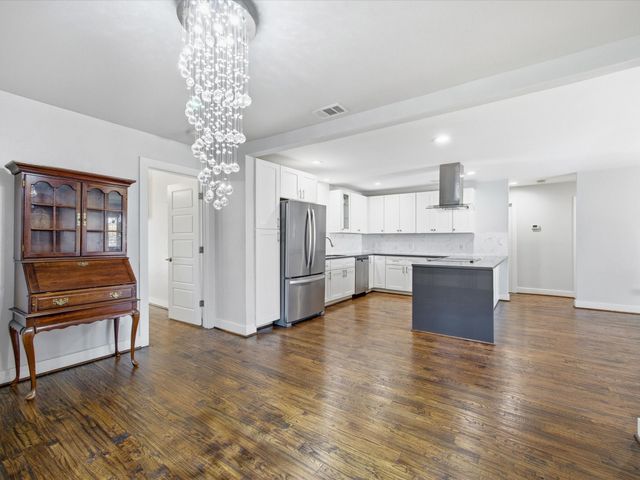 13906 Dennis Lane, Farmers Branch, TX 75234