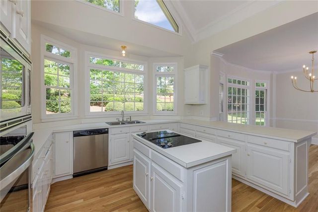 2184 Brooke Farm Court, Dunwoody, GA 30338