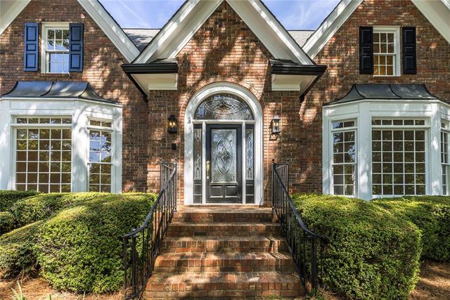 2184 Brooke Farm Court, Dunwoody, GA 30338