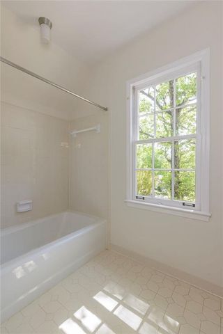 2184 Brooke Farm Court, Dunwoody, GA 30338