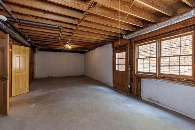 2184 Brooke Farm Court, Dunwoody, GA 30338