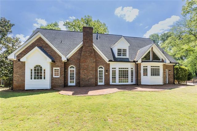 2184 Brooke Farm Court, Dunwoody, GA 30338