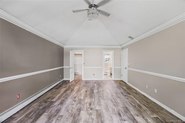 16 Jamaica Avenue, Holtsville, NY 11742