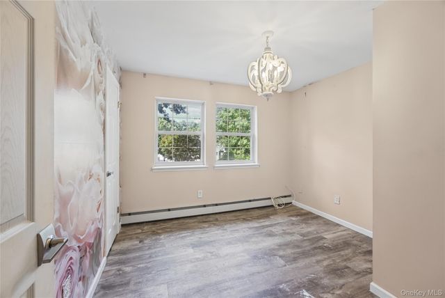 16 Jamaica Avenue, Holtsville, NY 11742