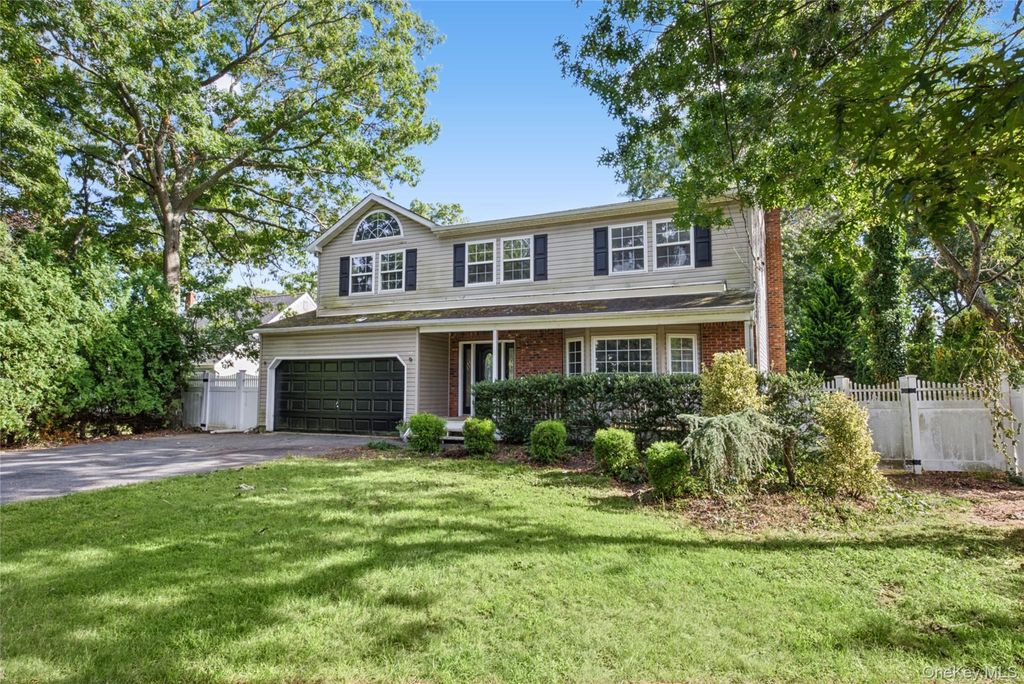 16 Jamaica Avenue, Holtsville, NY 11742 — photo 3