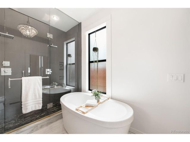 3250 W Hayward Pl, Denver, CO 80211