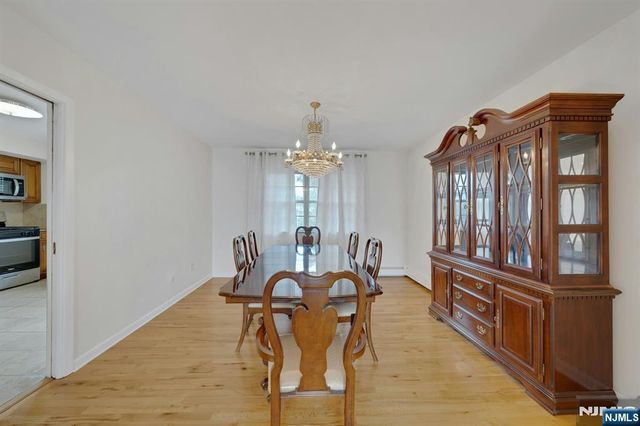 1527 10th Street, Fort Lee, NJ 07024