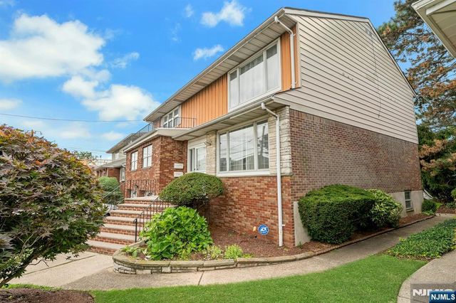 1527 10th Street, Fort Lee, NJ 07024