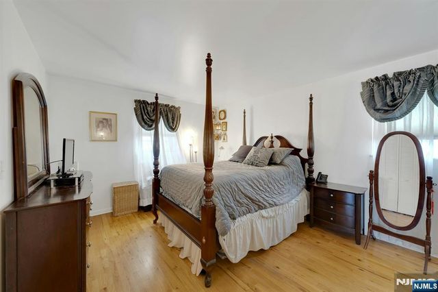1527 10th Street, Fort Lee, NJ 07024